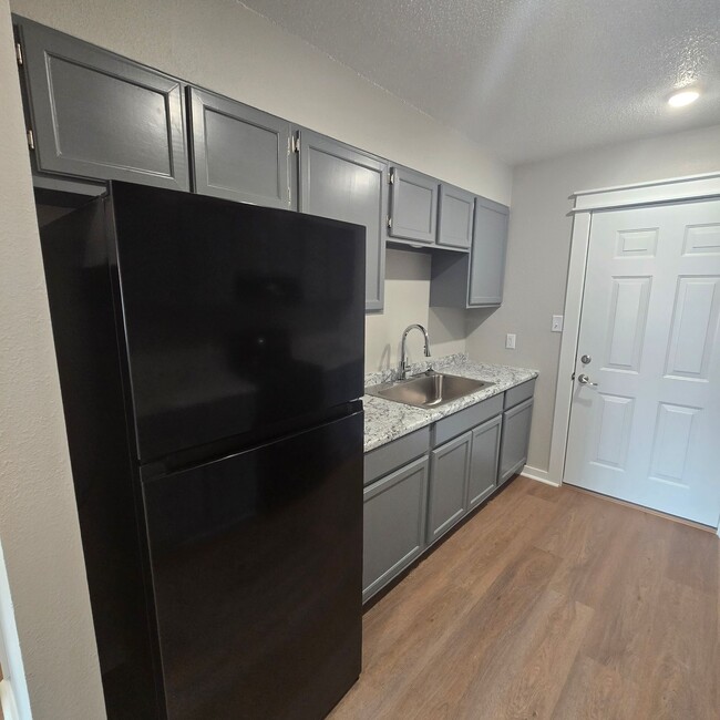 Building Photo - Partial Utilities Included - Newly Remodel...
