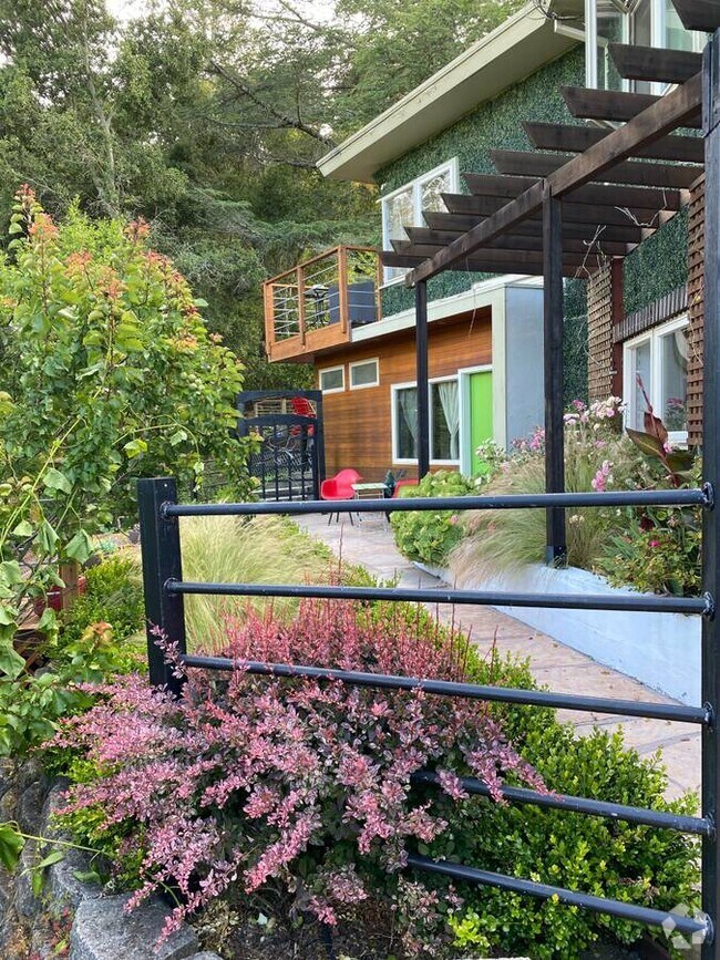 Rancho Colorados Student Apartments for Rent Orinda, CA 1 Rentals