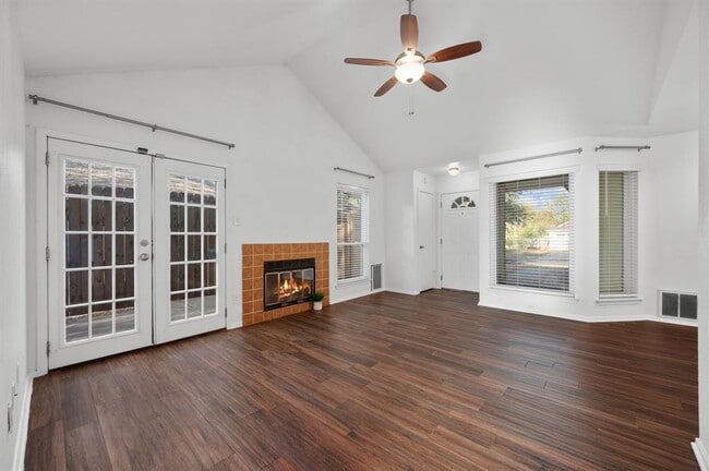 Foto del edificio - 12329 Limerick Ave