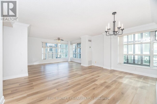 Building Photo - 50 Lombard St