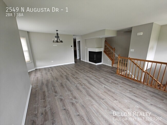 Foto del edificio - 2549 N Augusta Dr