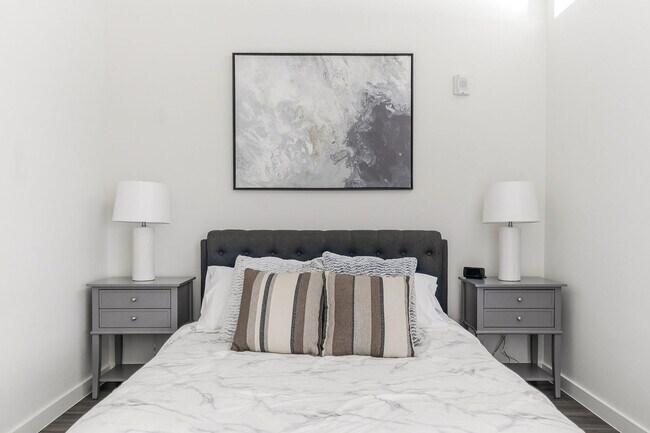 Building Photo - 1500 N Henderson Ave