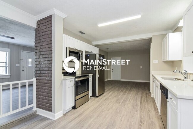 Foto del edificio - 4 Bedroom Pet-Friendly Home in BRANDON, FL...