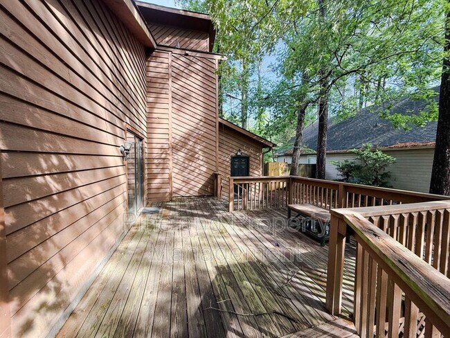 Building Photo - 321 Watergap Dr