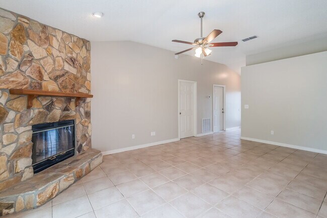 Building Photo - 3075 Waters View Cir