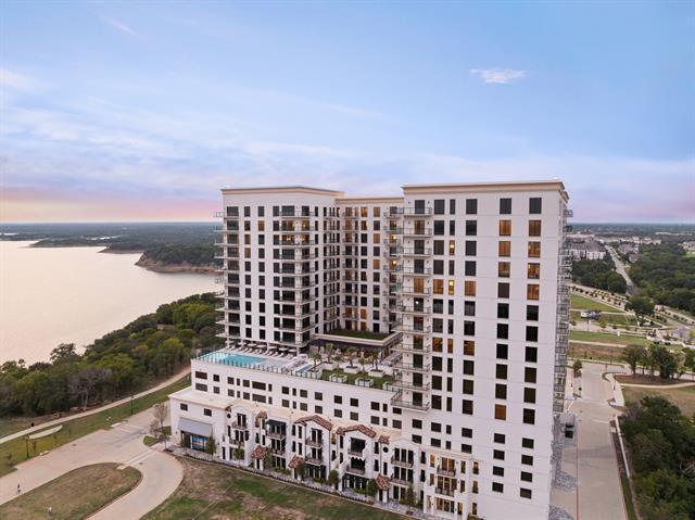 Building Photo - 3111 Sunset Blvd