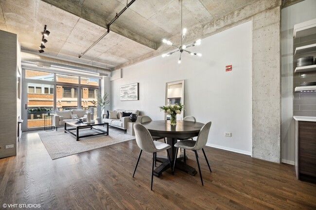 Foto del edificio - 933 W Van Buren St
