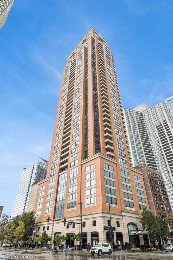 Foto principal - 1160 S Michigan Ave