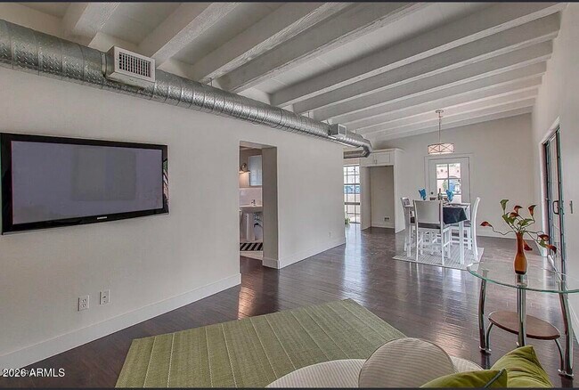 Foto del edificio - 3228 N 27th St