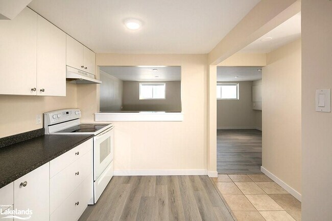 Building Photo - 153 Collins St