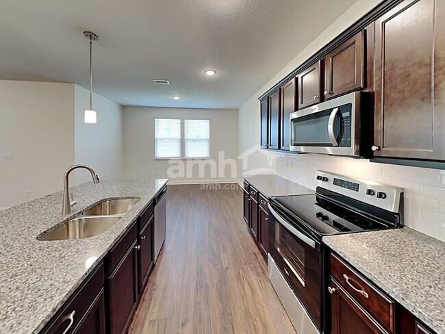 Building Photo - 2722 Sunrise Landing Loop