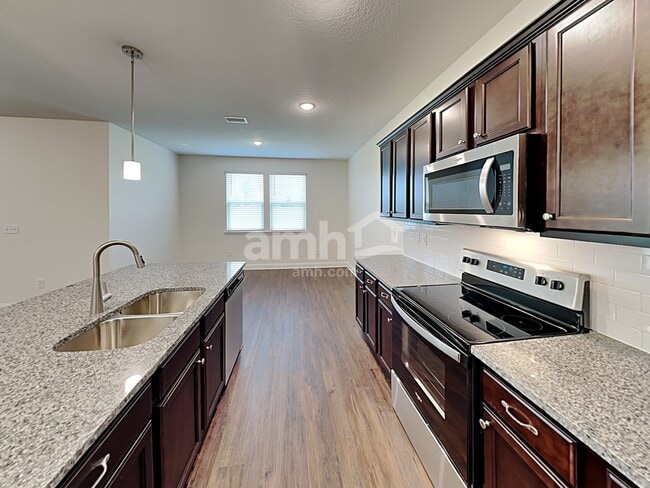 Building Photo - 8615 Belfort St