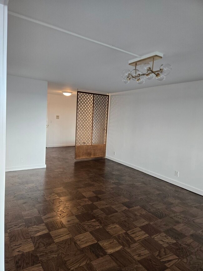 Foto del edificio - 50 Glenbrook Rd