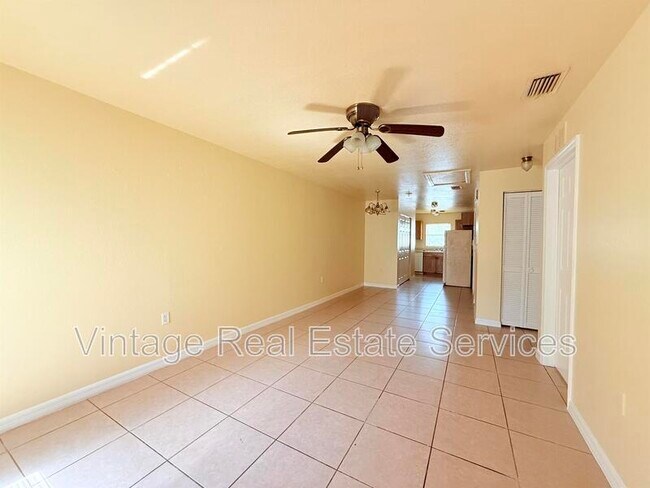 Foto del edificio - 976 22nd Ave S