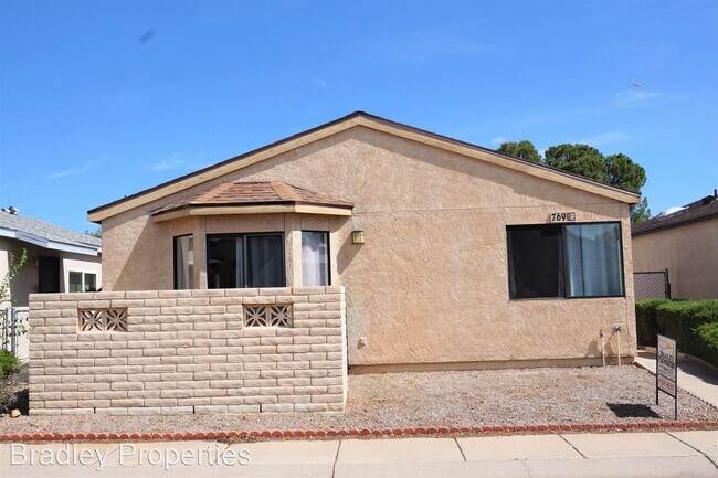 Building Photo - 3 br, 2 bath House - 769 Sunset Vista