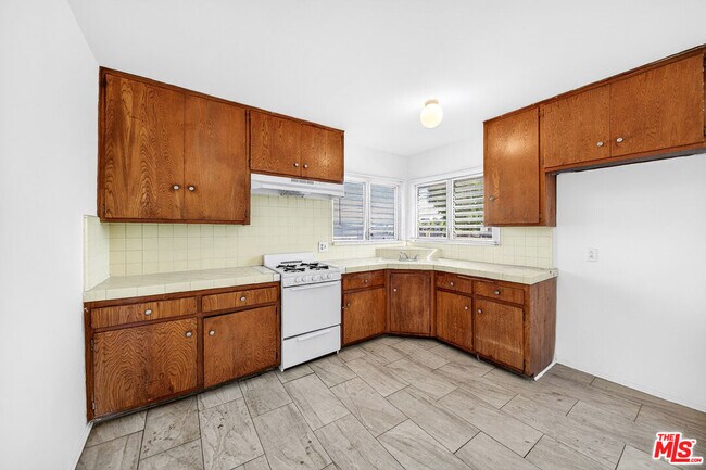 Foto del edificio - 304 E 95th St