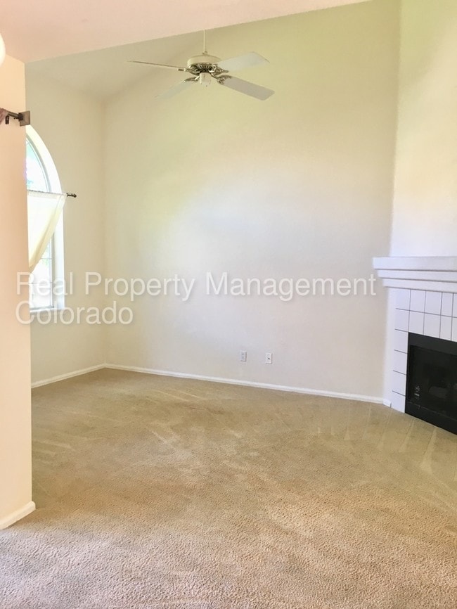 Building Photo - 5946 S Jellison St