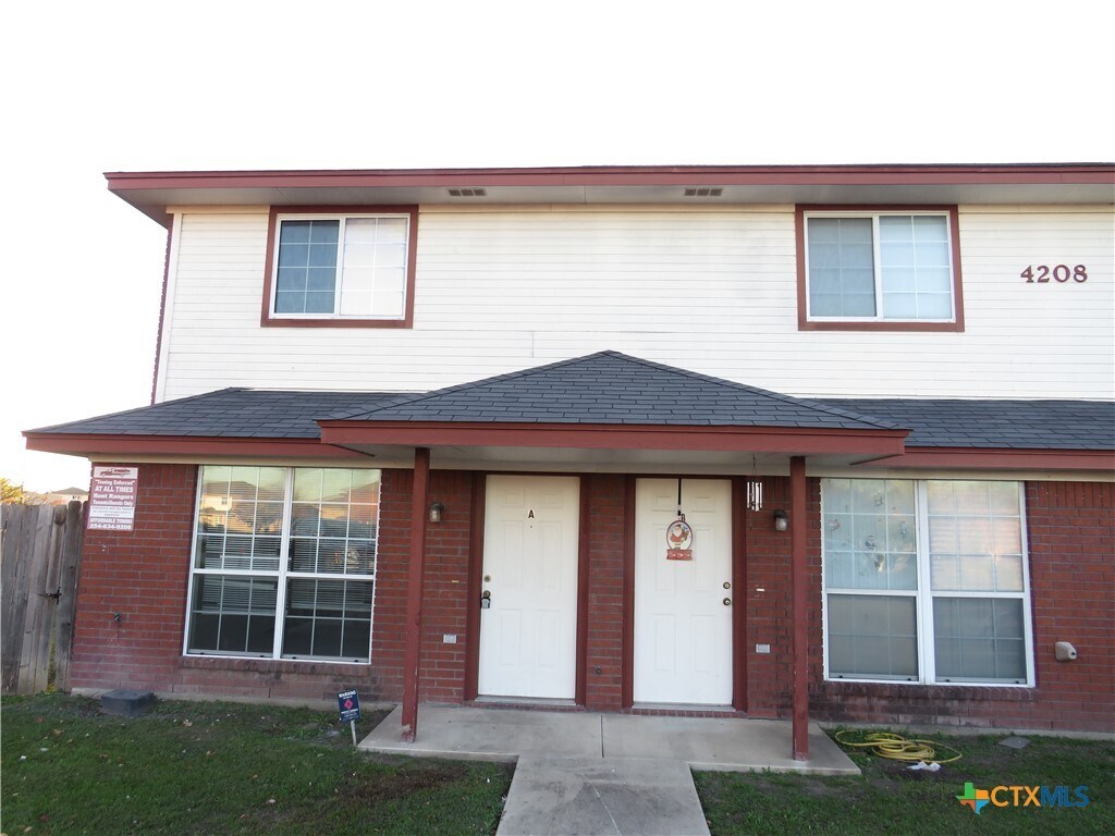 Primary Photo - 4208 Gus Dr