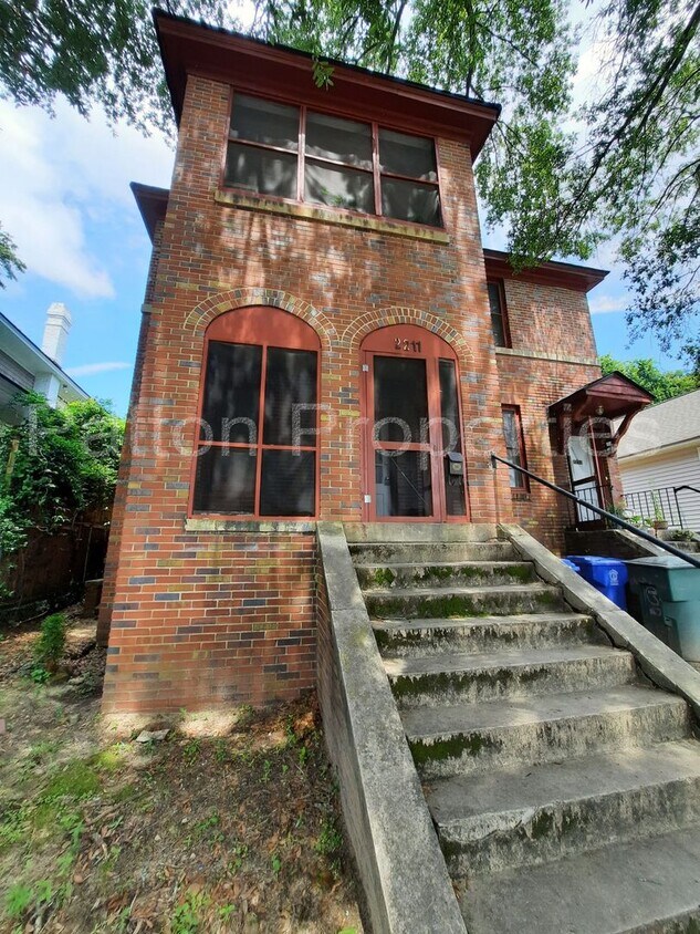 Primary Photo - 2211-2213 Greene Street - Inside CoC - R11...