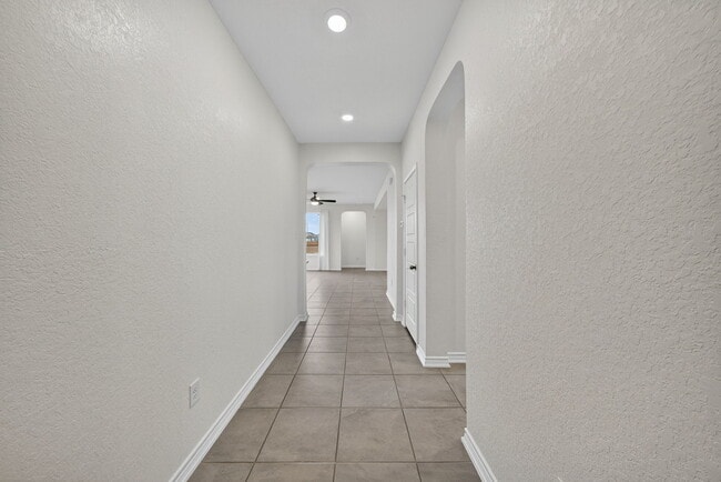 Building Photo - 8014 Kingfisher Lndg