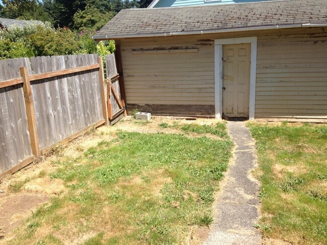 Building Photo - Fountain District 2 Bedroom Home!