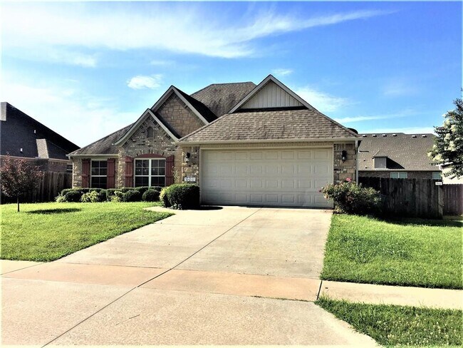 Building Photo - 3497 W Earnhardt Dr