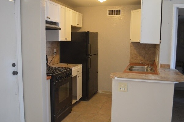 Building Photo - 3828 N 32nd St