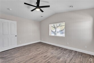 Building Photo - 7820 Milkweed Ct