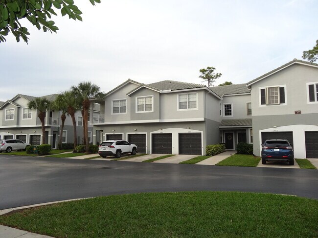 Building Photo - 3056 Grandiflora Dr