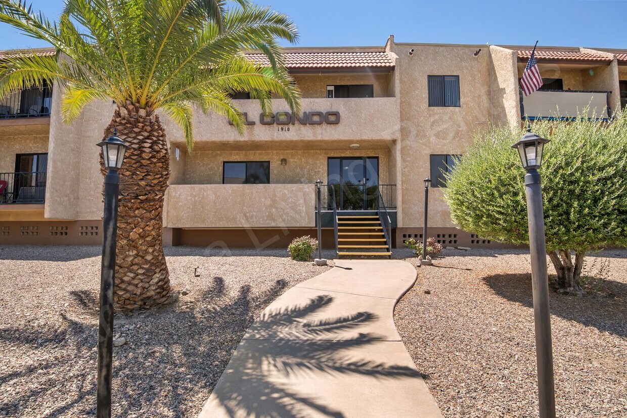 Primary Photo - CONDO IN THE HEART OF DOWNTOWN