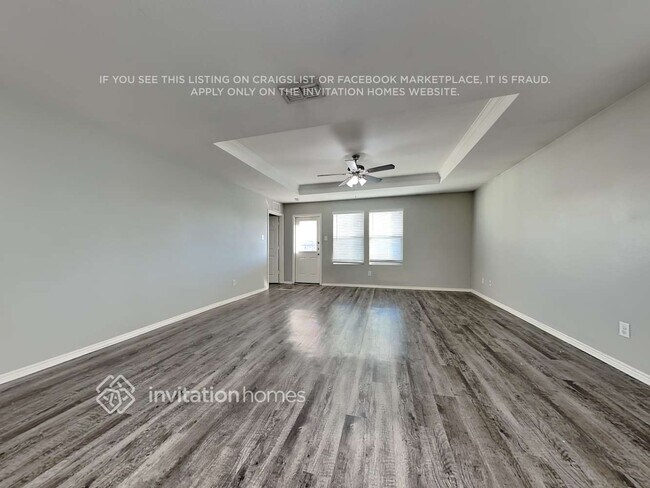 Foto del edificio - 112 Abelia Dr