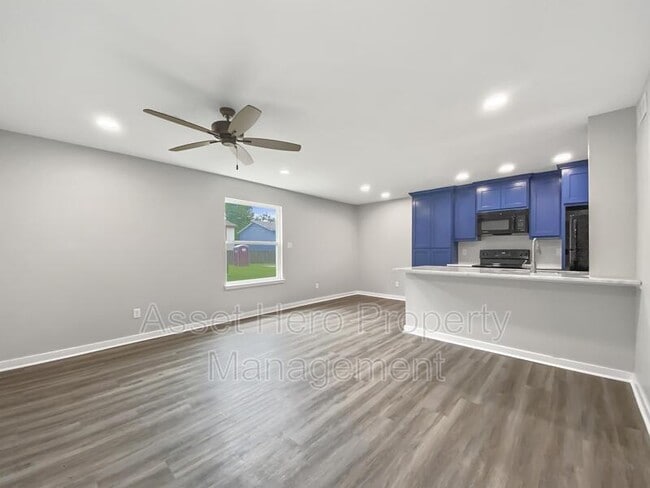 Building Photo - 1504 Alpine Cir