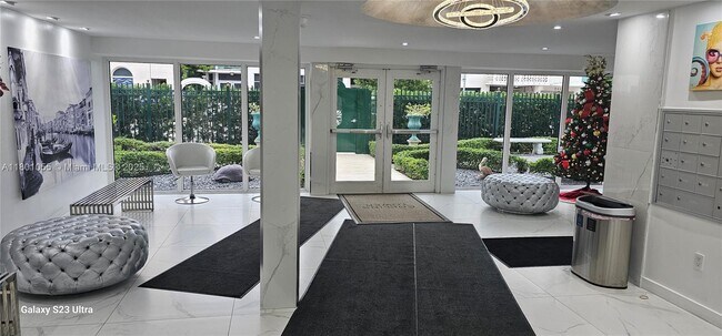 Foto del edificio - 720 Collins Ave