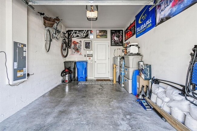 Foto del edificio - 2123 Laceflower Dr