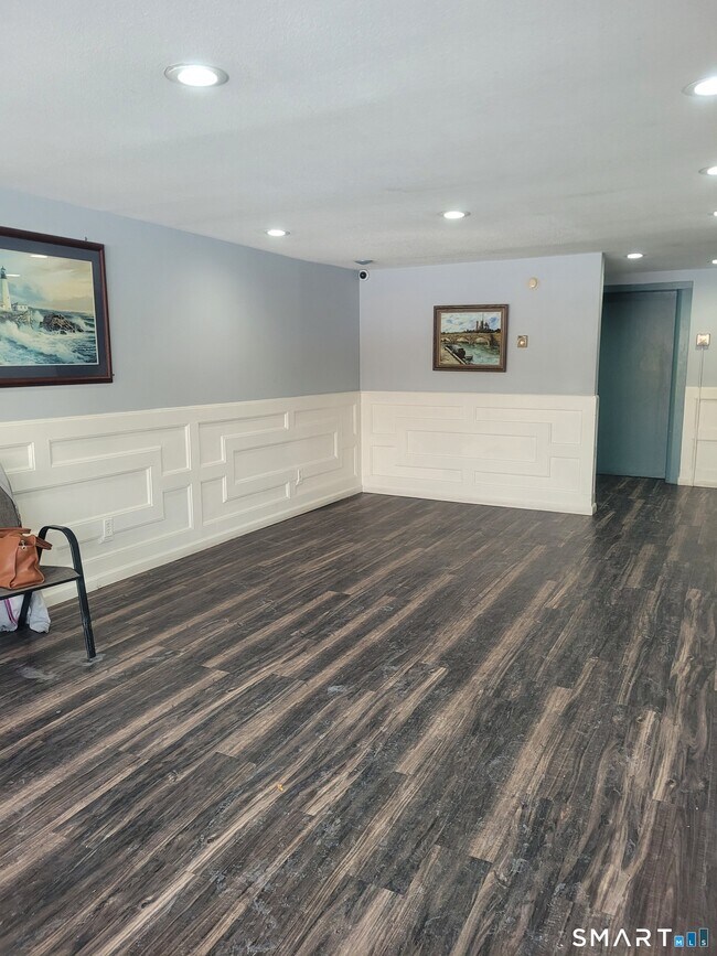 Foto del edificio - 70 Farmington Ave