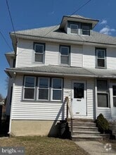 Building Photo - 121 Virginia Ave