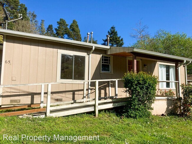 Building Photo - 2 br, 1 bath House - 65 Page Way #A