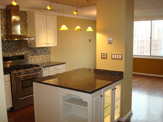 Building Photo - 11801 Rockville Pike
