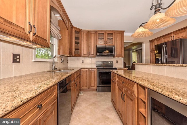 Foto del edificio - 310 Cone Branch Dr