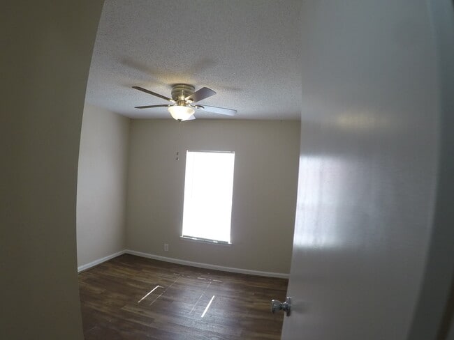 Foto del edificio - 200 Raider Ln
