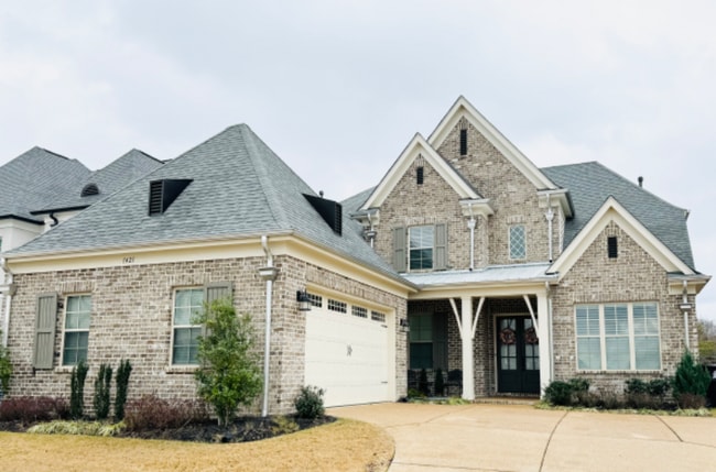 Photo - 1421 Peyton Run Lp S House