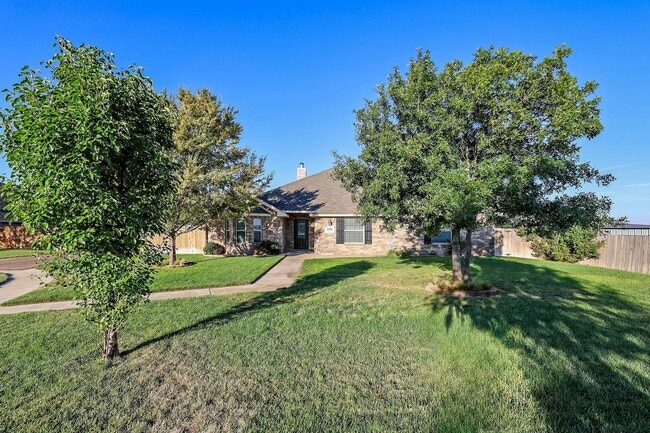 Foto del edificio - 8300 Irvington Ct