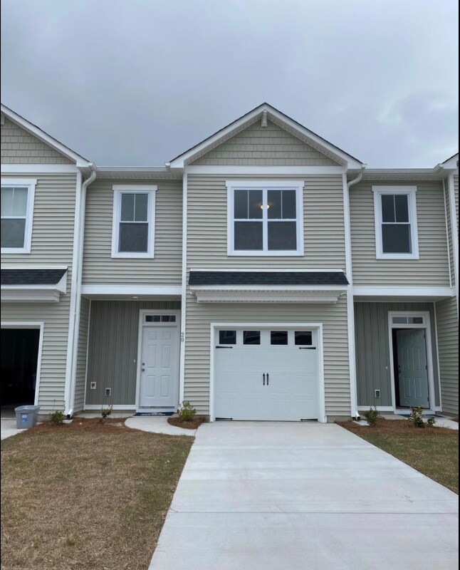 20 Aspen Rd, Hampstead, NC 28443 Townhome Rentals in Hampstead NC