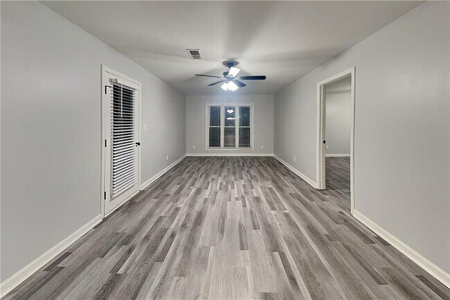 Foto del edificio - 4522 Inlet Rd