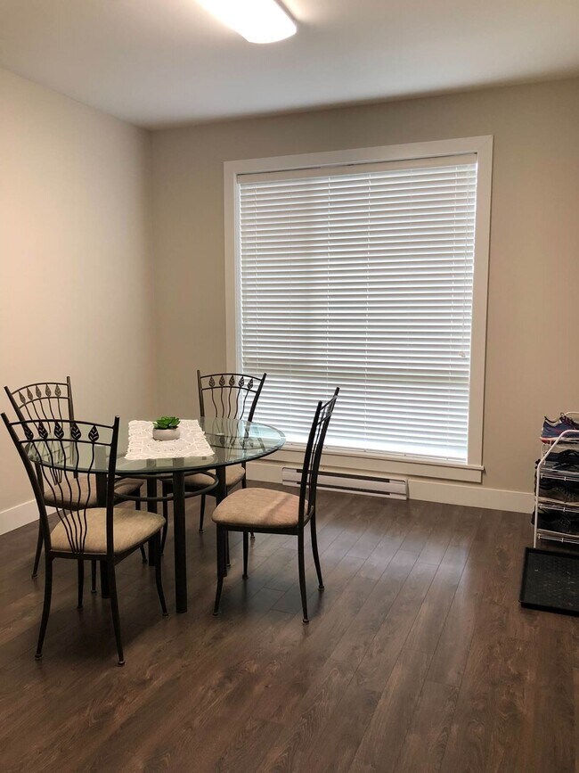 Building Photo - 45615-45615 Tamihi Way