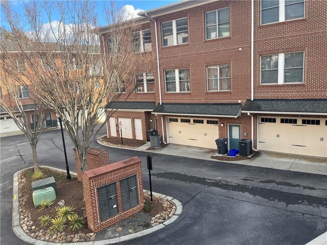 Foto del edificio - 745 Fountainhead Ln NE