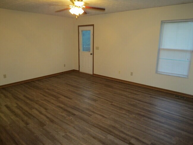 Foto del edificio - 4284 Nipigon Dr