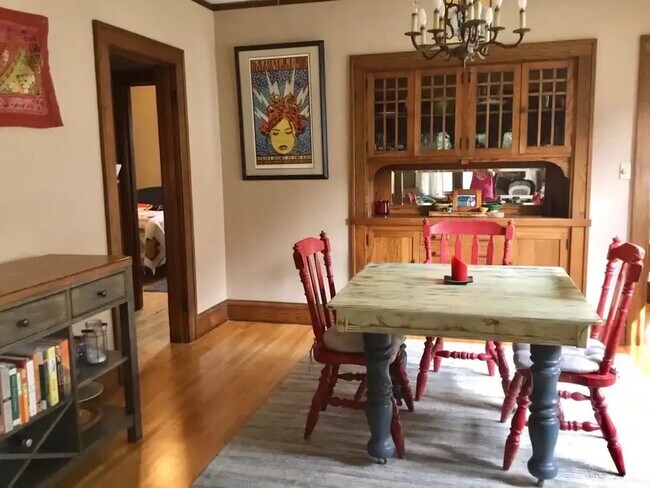 Foto del edificio - 3215 33rd Ave S