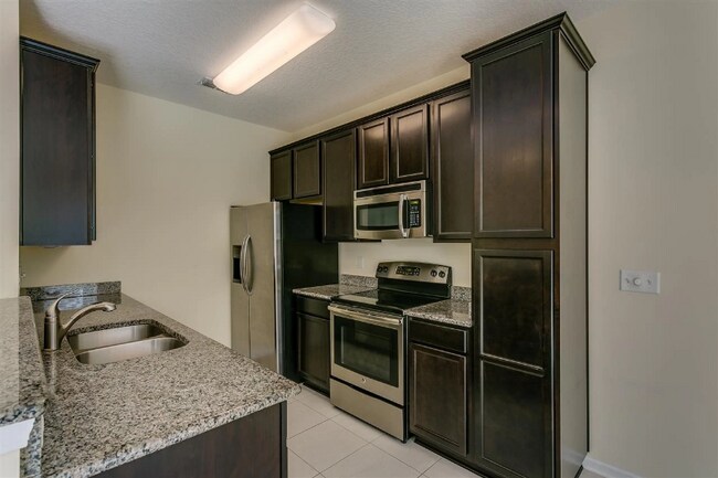 Building Photo - 254 Moultrie Village Ln