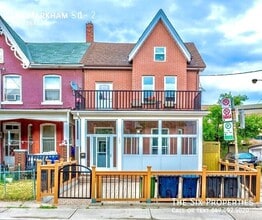 Building Photo - 167 Markham St